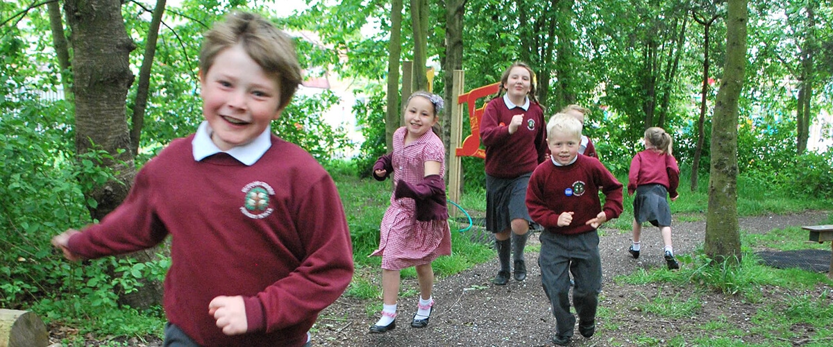 6Benefitsoutdoorplay 4 | Six Great Benefits Of Outdoor Play For Children | Creative Play