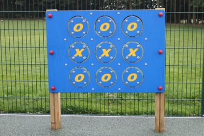 Noughts And Crosses Activity Board Blue 2