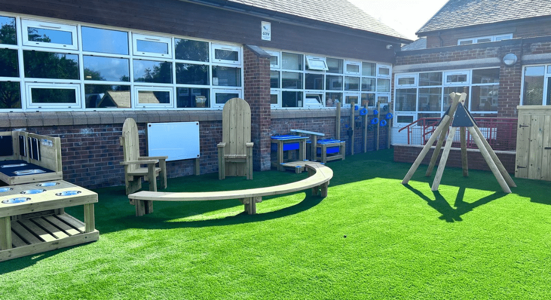 Storytelling Area, Water Play & Den Making Teeppee Playground Equipment