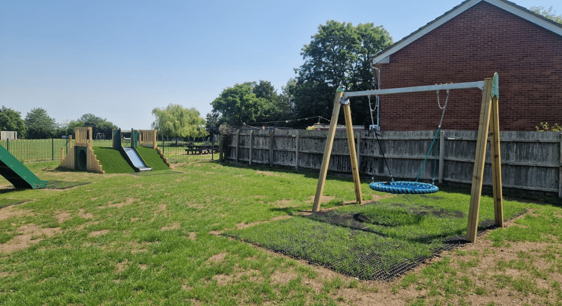 Basket Swing And Mound Tunnel With Slide Playground Equipment