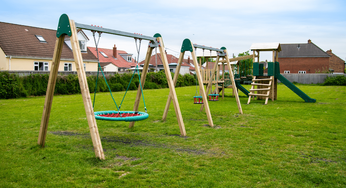 Swings And Jigsaw Tower System Playground Equipment