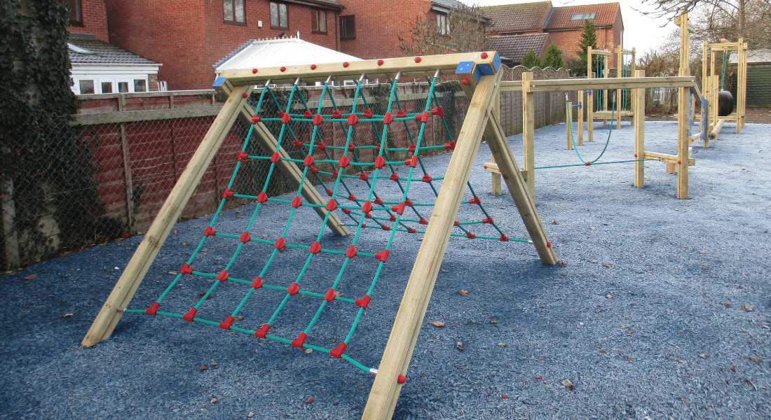 A-Frame Double Net Trim Trail Playground Equipment