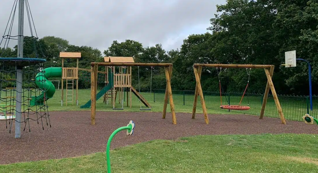 Jigsaw Tower and Swings Playground Equipment