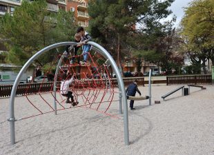 STEEL METAL PLAYGROUND EQUIPMENT - Climbing & Activity