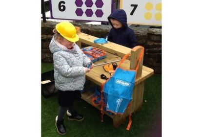 Construction Workbench (1 Vice) Freestanding Playground Equipment