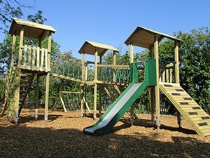 Jigsaw Play Towers