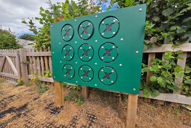 Noughts & Crosses - Image 9