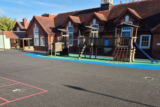 This image shows the playground at South Harringay School (Junior Site) before the playground transformation done by Creative Play